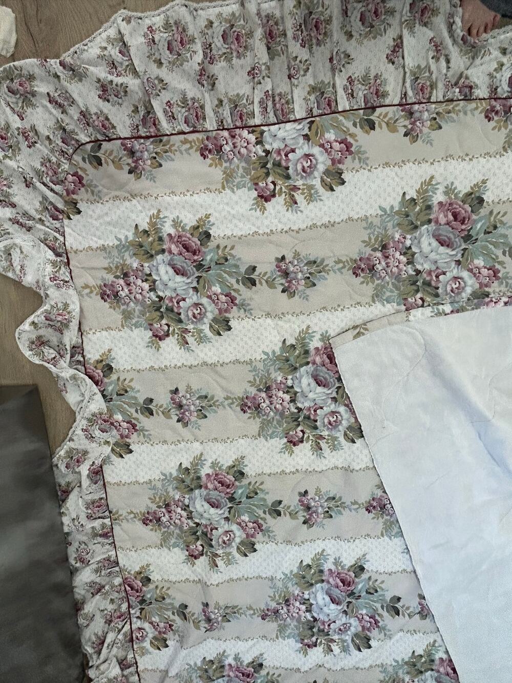 Cottagecore Floral Ruffled Bedspread King Cabbage Rose Shabby Chic
